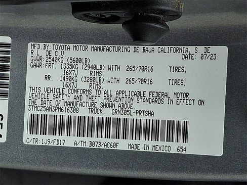 Used 2023 Toyota Tacoma TRD Off-Road w/ Technology Package image 28