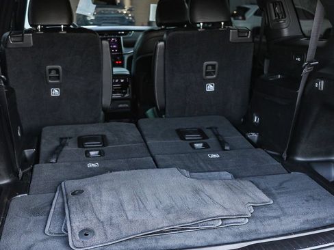 Used 2025 Jeep Grand Cherokee L Altitude RWD image 26