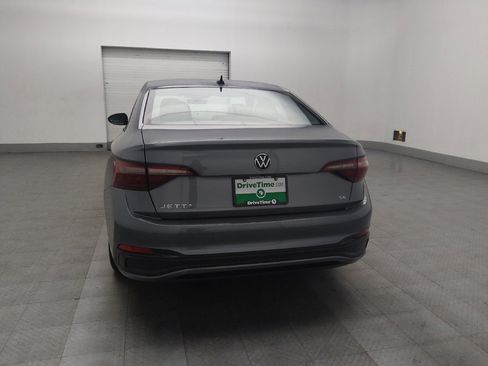 Used 2022 Volkswagen Jetta SE FWD image 6