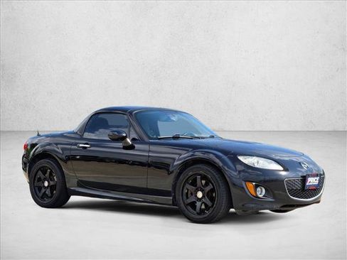 Used 2011 MAZDA MX-5 Miata Grand Touring RWD image 3