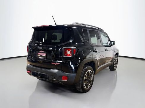 Used 2016 Jeep Renegade Trailhawk AWD/4WD image 7