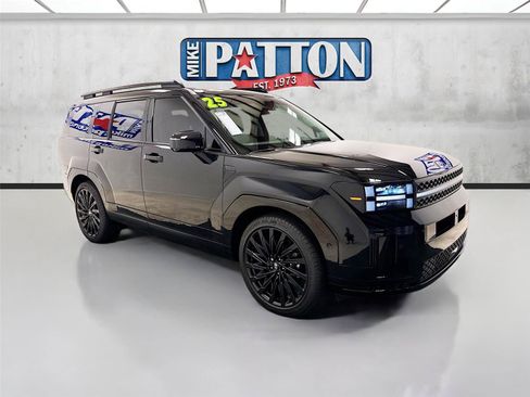 Used 2025 Hyundai Santa Fe Calligraphy FWD image 1