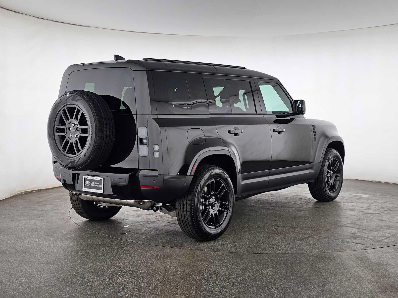 New 2026 Land Rover Defender 110 S AWD/4WD image 5
