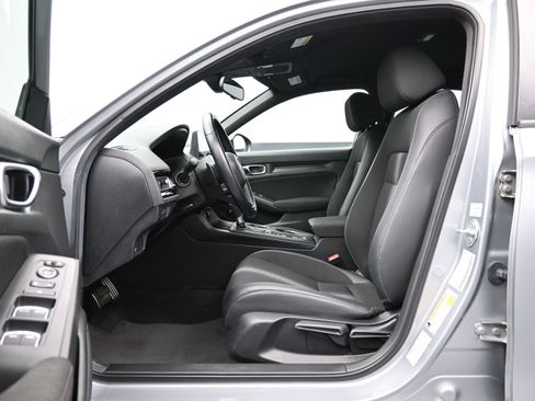 Used 2024 Honda Civic Sport image 9