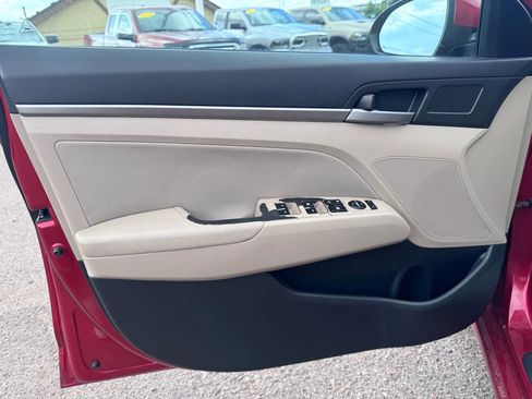 Used 2017 Hyundai Elantra Value Edition w/ Cargo Package image 13