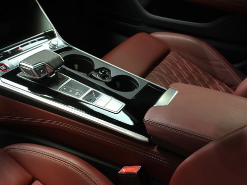 Used 2023 Audi S6 Prestige image 33