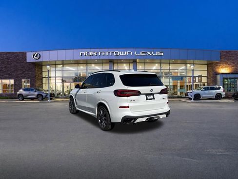 Used 2021 BMW X5 xDrive40i w/ M Sport Package AWD/4WD image 24