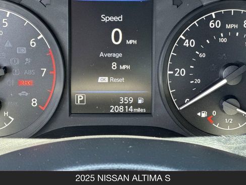 Used 2025 Nissan Altima 2.5 S FWD image 26