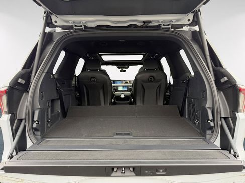New 2026 Lincoln Navigator Reserve AWD/4WD image 29