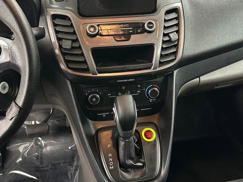 Used 2020 Ford Transit Connect XL image 16