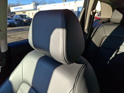 Certified 2024 Honda CR-V EX-L image 17