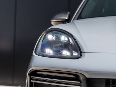 Certified 2022 Porsche Cayenne Turbo GT AWD/4WD image 20