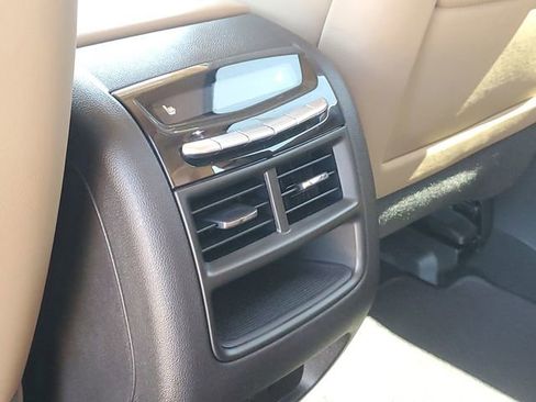 Used 2022 Cadillac XT5 Sportv w/ Platinum Package AWD/4WD image 31