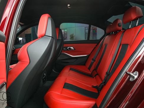 Used 2023 BMW M3 Sedan w/ Executive Package image 32