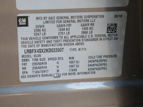 Used 2019 Buick Envision Premium w/ Driver Confidence Package image 37