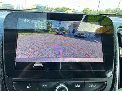 Used 2023 Chevrolet Malibu LT w/ Driver Confidence Package FWD image 16