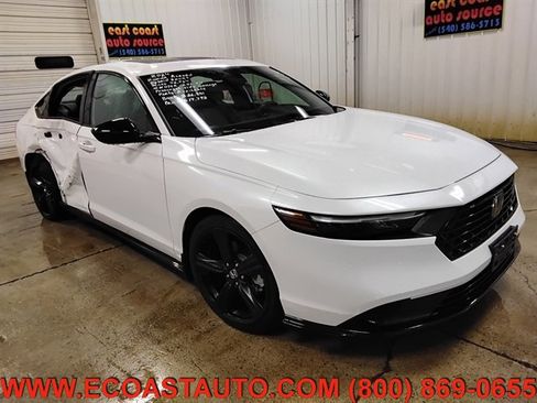 Used 2024 Honda Accord Sport image 1