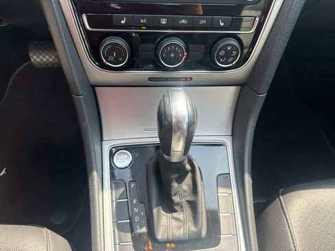 Used 2019 Volkswagen Passat 2.0T Wolfsburg FWD image 13