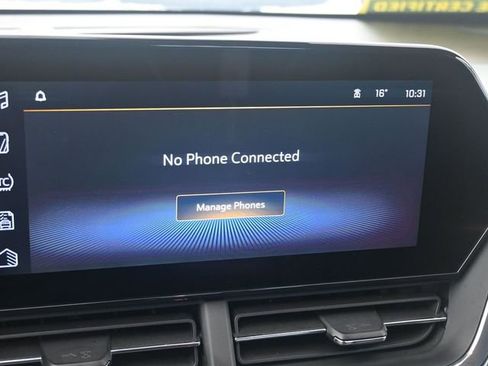 Used 2025 Chevrolet Trax LT image 27