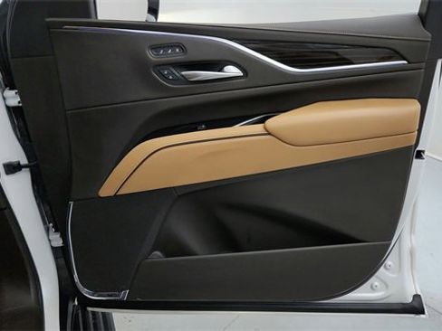 Certified 2023 Cadillac Escalade Sport w/ Touring Package image 23