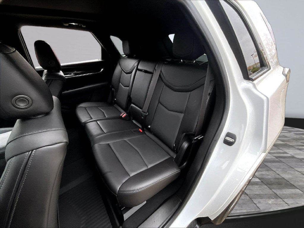 Used 2022 Cadillac XT5 Sportv w/ LPO, Floor Liner Package AWD/4WD image 24