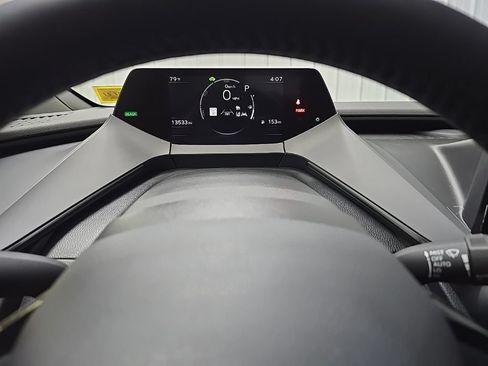 Used 2024 Toyota Prius XLE AWD/4WD image 23