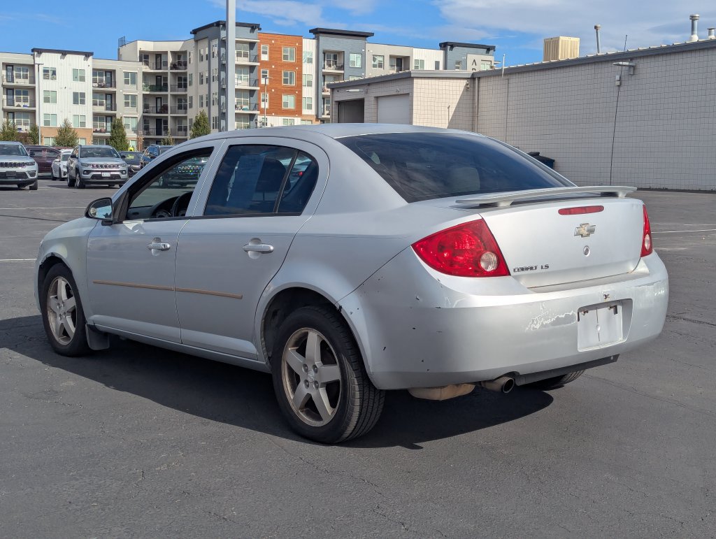 Used 2005 Chevrolet Cobalt LS w/ Preferred Equipment Group FWD image 7