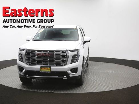 Used 2025 GMC Yukon XL Denali AWD/4WD image 56