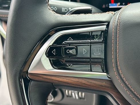 Certified 2025 Jeep Grand Cherokee L Summit w/ Advanced Protech Group IV AWD/4WD image 36