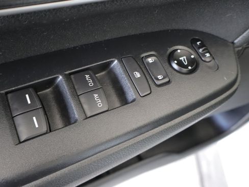 Used 2018 Honda CR-V EX image 12