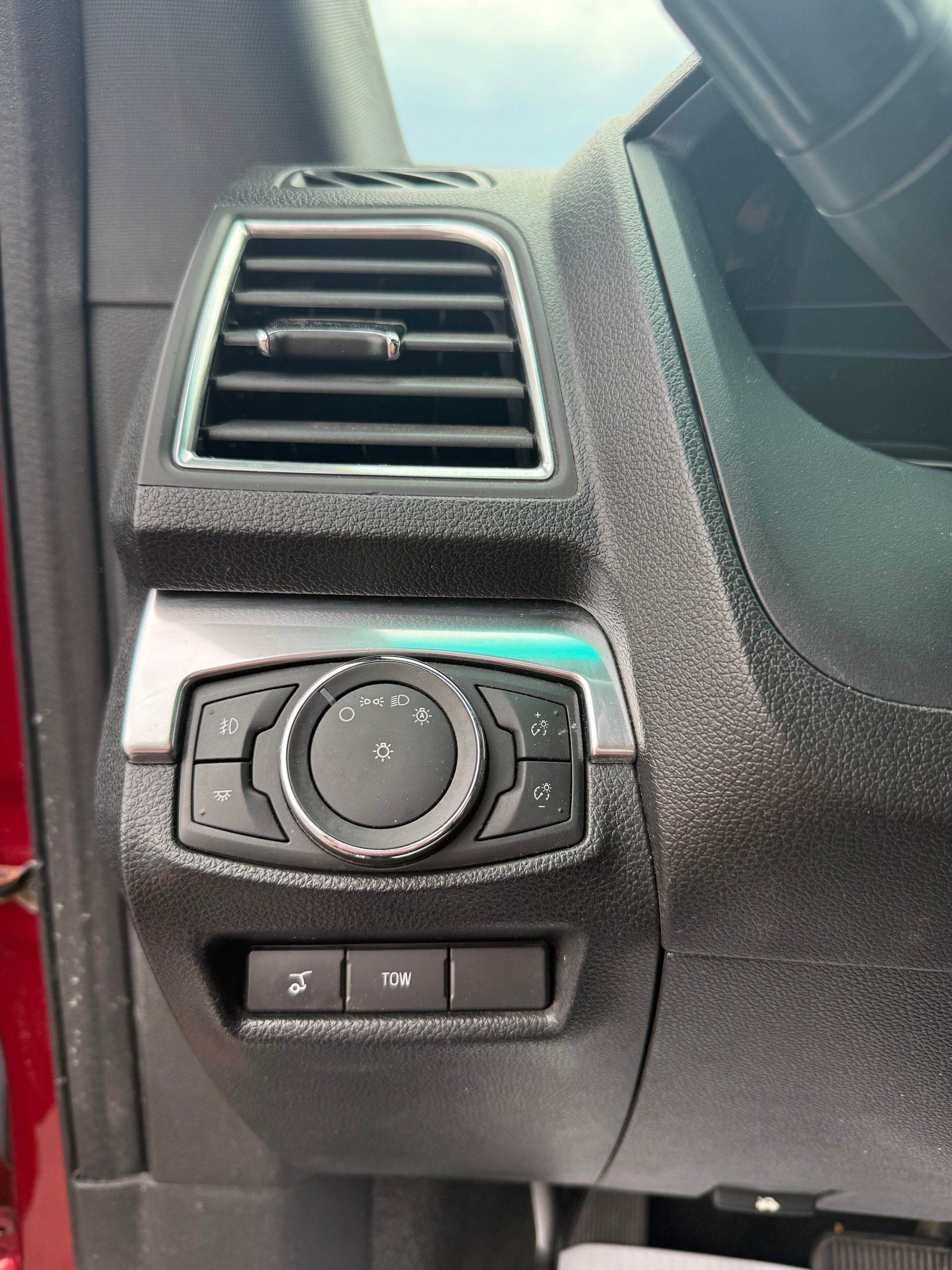Used 2016 Ford Explorer Sport w/ Equipment Group 401A AWD/4WD image 10