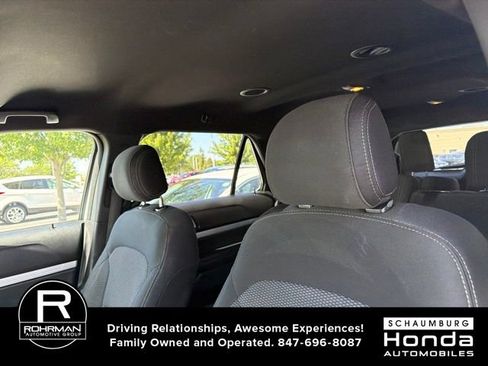 Used 2017 Ford Explorer XLT AWD/4WD image 9