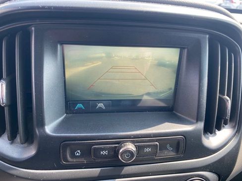 Used 2018 Chevrolet Colorado W/T image 12