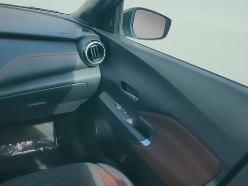 Certified 2023 Nissan Kicks SR image 16