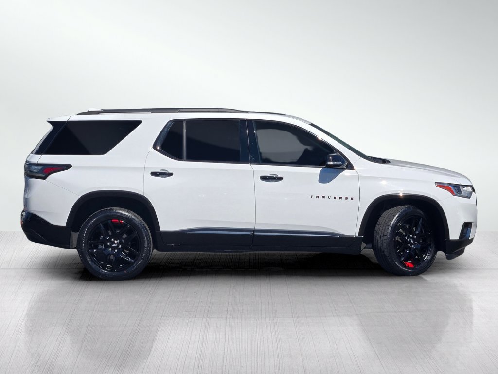 Used 2020 Chevrolet Traverse Premier w/ Redline Edition AWD/4WD image 3