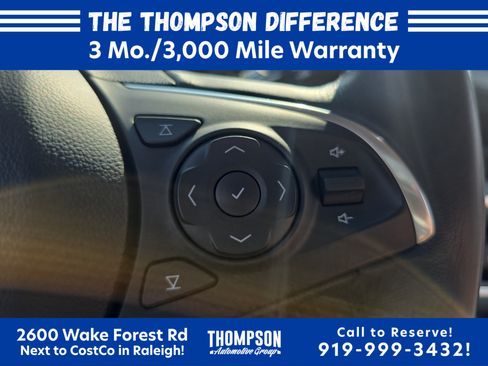 Used 2019 Buick Enclave Essence w/ LPO, Luxury Package FWD image 21