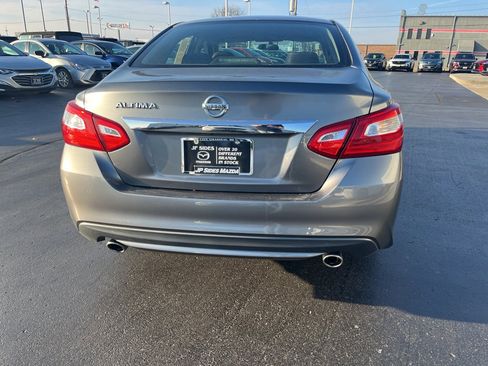 Used 2016 Nissan Altima 2.5 S w/ Power Driver Seat Package image 8