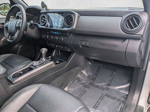 Used 2021 Toyota Tacoma TRD Sport w/ TRD Premium Sport Package image 20