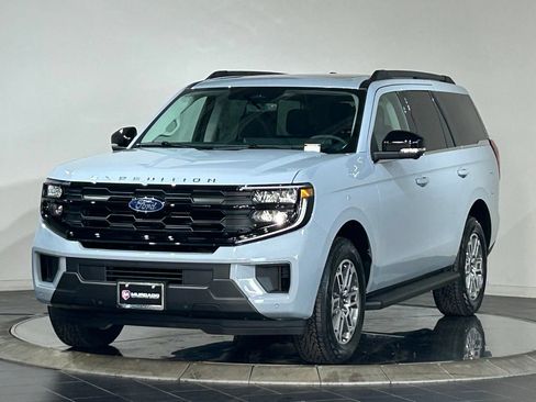 New 2026 Ford Expedition Active AWD/4WD image 5