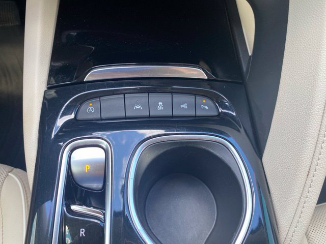 Used 2021 Buick Envision Avenir w/ Technology Package II FWD image 24