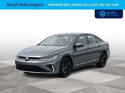 Used 2025 Volkswagen Jetta SE