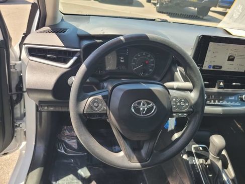 Used 2023 Toyota Corolla LE FWD image 31