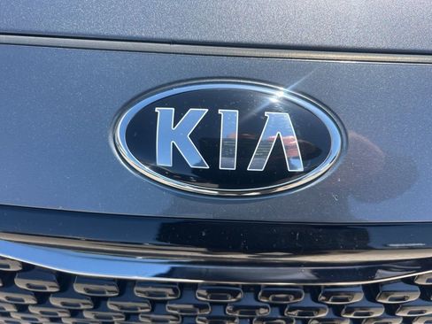 Used 2018 Kia Niro EX w/ EX Premium Package image 30