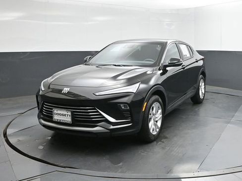 Used 2025 Buick Envista Preferred image 1