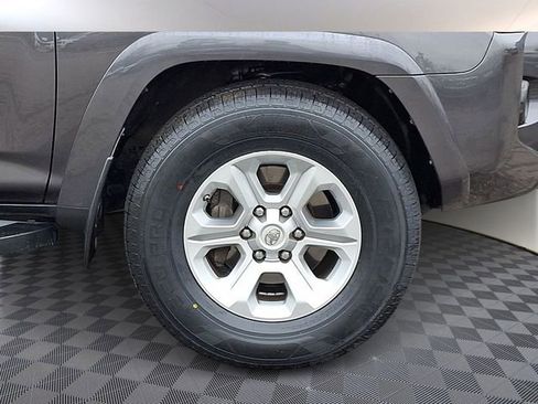 Used 2019 Toyota 4Runner SR5 Premium image 8