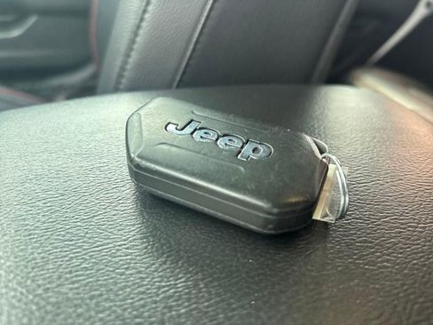 Used 2021 Jeep Wrangler Unlimited Rubicon w/ LED Lighting Group image 38