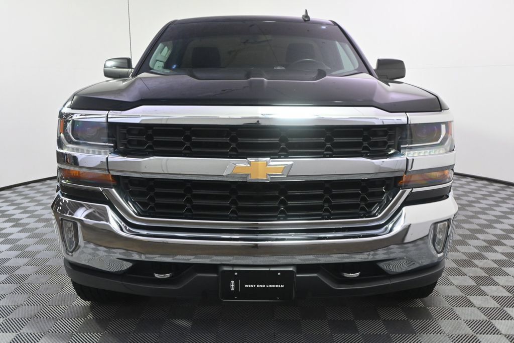 Used 2017 Chevrolet Silverado 1500 LT w/ LT Convenience Package AWD/4WD image 10