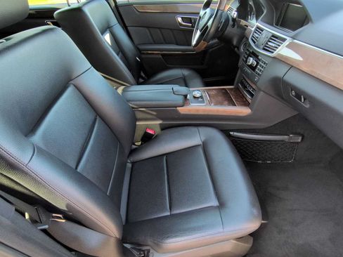 Used 2012 Mercedes-Benz E 350 4MATIC Sedan image 24
