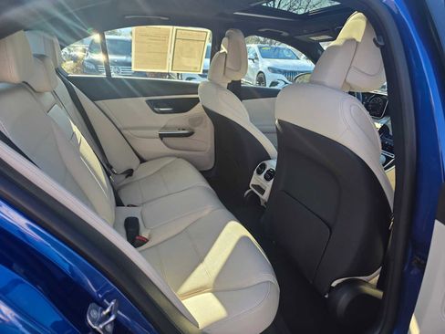 Used 2025 Mercedes-Benz C 300 Sedan image 13