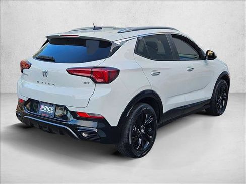 Used 2024 Buick Encore GX Sport Touring image 5